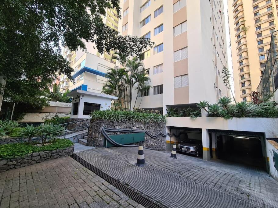 Apartment Apartamento Pratico Com Otima Localizacao. Sao Paulo